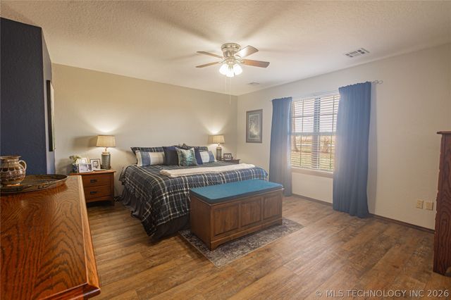 17916 E 96th Street North, Owasso, OK 74055