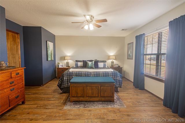 17916 E 96th Street North, Owasso, OK 74055