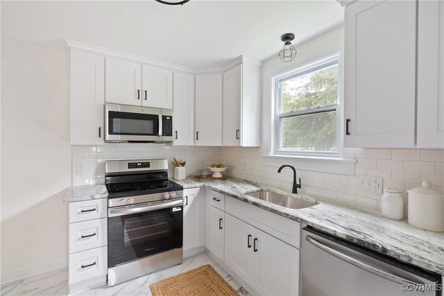 8467 Shady Grove Rd, Mechanicsville, VA 23116