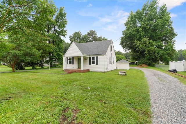 8467 Shady Grove Rd, Mechanicsville, VA 23116