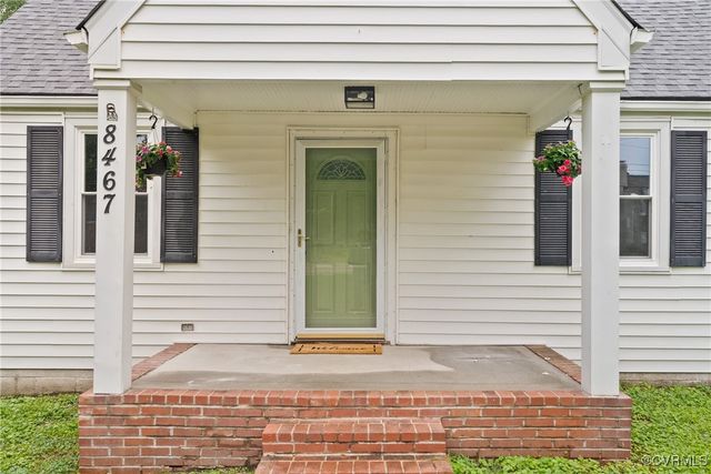 8467 Shady Grove Rd, Mechanicsville, VA 23116
