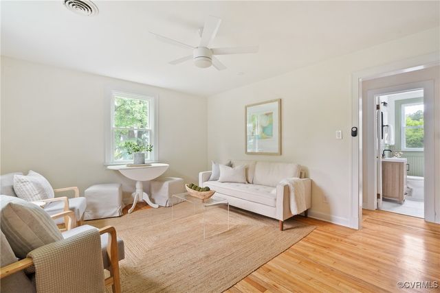 8467 Shady Grove Rd, Mechanicsville, VA 23116