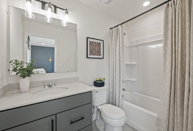 1192 Stag's Leap Lane, Ann Arbor, MI 48103