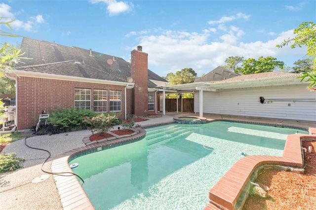 16322 Hazy Pines Court, Pasadena, TX 77059