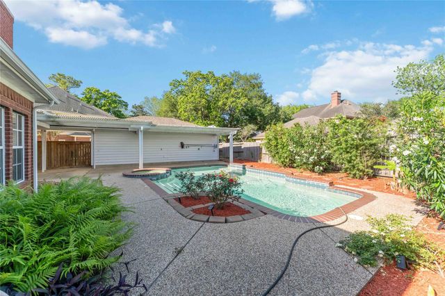 16322 Hazy Pines Court, Pasadena, TX 77059