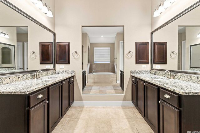 29509 KEARNEY RDG, Fair Oaks Ranch, TX 78015