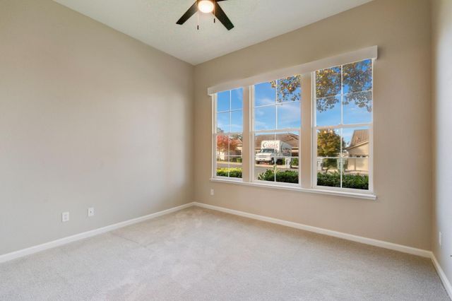 4362 Newland Heights Dr, Rocklin, CA 95765