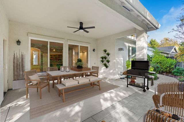 4362 Newland Heights Dr, Rocklin, CA 95765