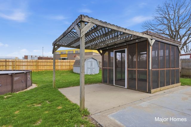 401 Anderson Drive, Wayland City, MI 49348