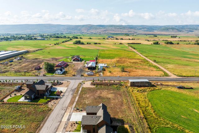 740 Lazy Way, Francis, UT 84036