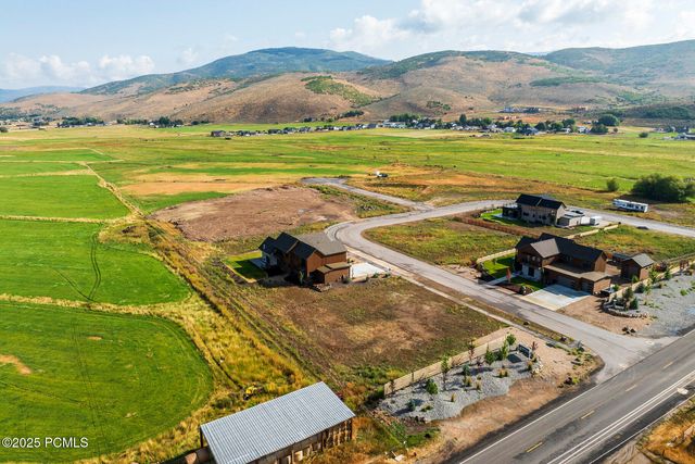 740 Lazy Way, Francis, UT 84036