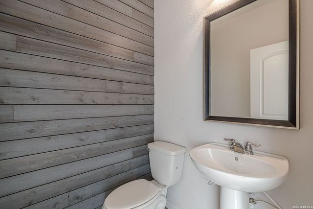 2063 Cowan, New Braunfels, TX 78132