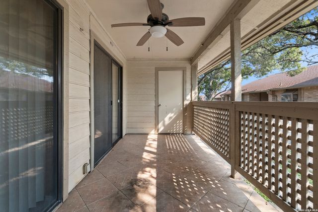 12446 Starcrest Dr Apt 312, San Antonio, TX 78216