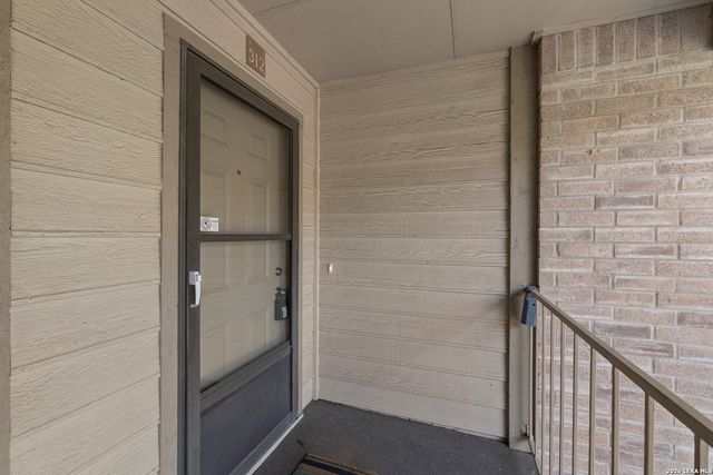 12446 Starcrest Dr Apt 312, San Antonio, TX 78216