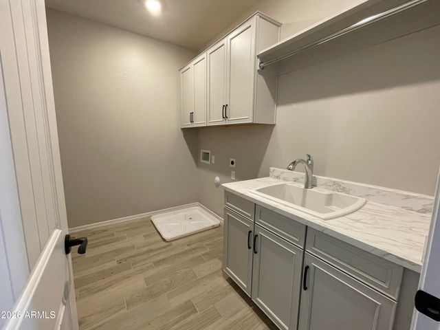 15767 W SAND HILLS Road, Surprise, AZ 85387