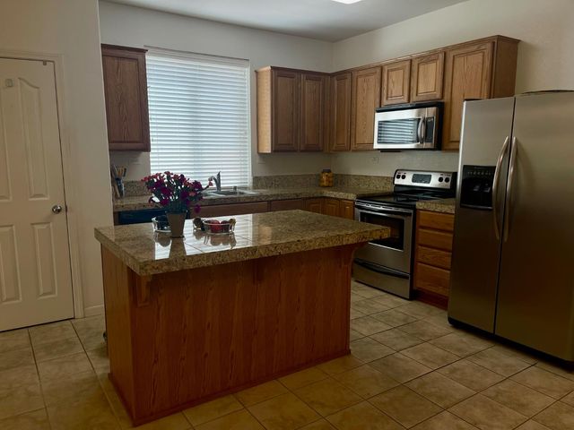 1920 Indiana St, Gridley, CA 95948