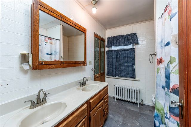 40 Ligonier Street, Latrobe, PA 15650