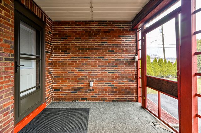 40 Ligonier Street, Latrobe, PA 15650