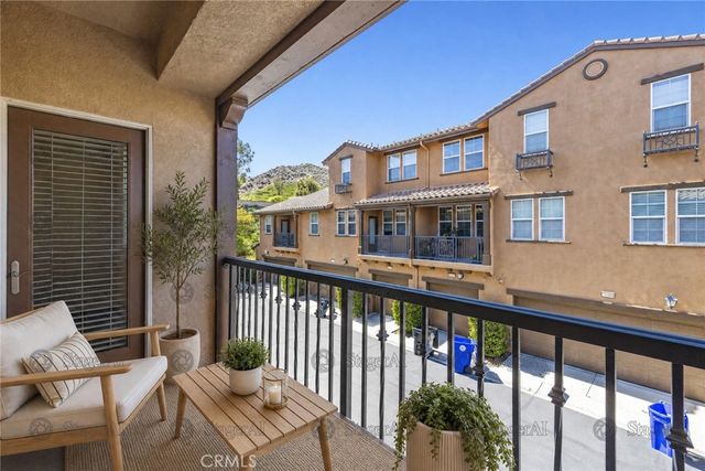 24490 Marzal, Valencia, CA 91354