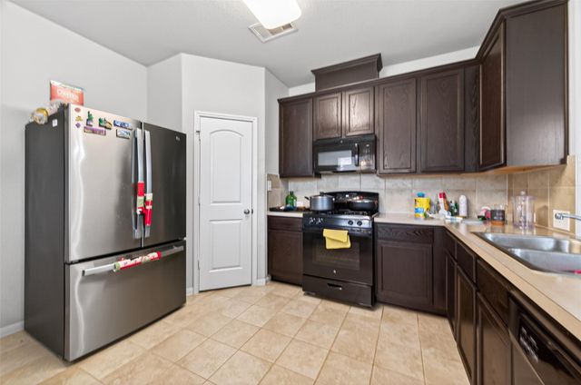 14206 Singing Oaks Trail, Houston, TX 77045