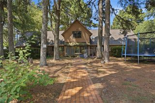 2414 Sherwood Lane, Fayetteville, AR 72703