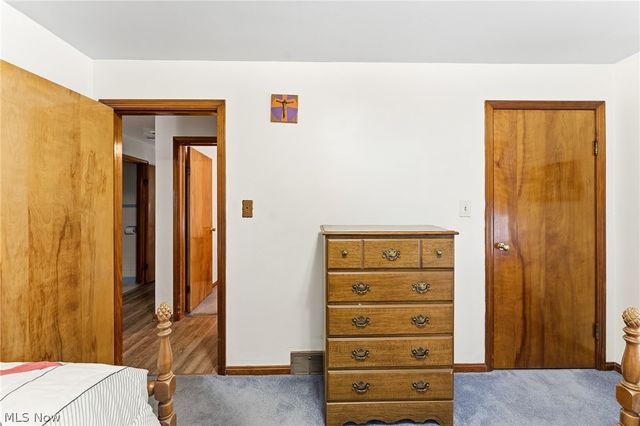 5160 Oak Street, Lowellville, OH 44436