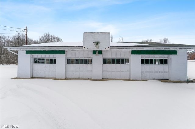 5160 Oak Street, Lowellville, OH 44436