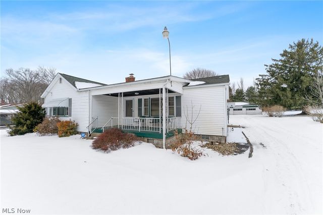 5160 Oak Street, Lowellville, OH 44436