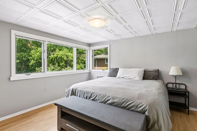 2320 Parklands Road, Saint Louis Park, MN 55416