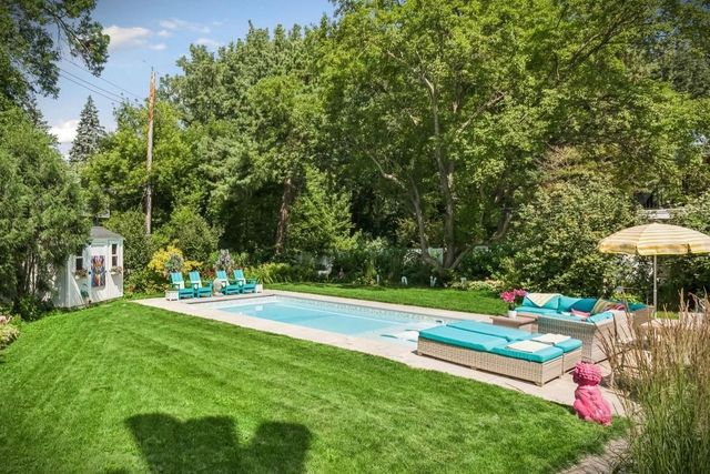 2320 Parklands Road, Saint Louis Park, MN 55416