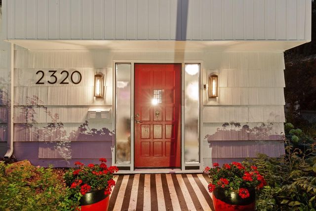 2320 Parklands Road, Saint Louis Park, MN 55416