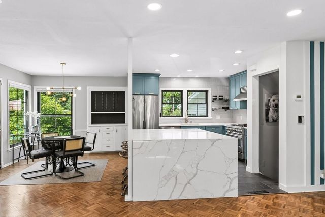 2320 Parklands Road, Saint Louis Park, MN 55416