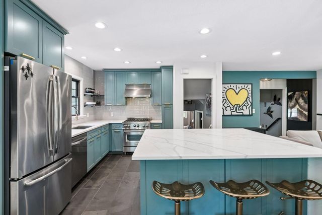 2320 Parklands Road, Saint Louis Park, MN 55416