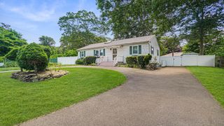 70 Wilson Avenue, Mastic Beach, NY 11951