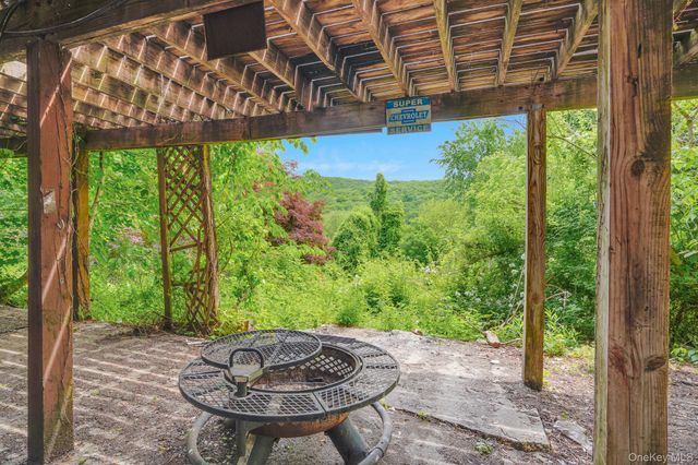 43 Sunset Drive, Patterson, NY 12563