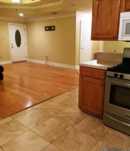 704 Sinbad St, Baker, LA 70714