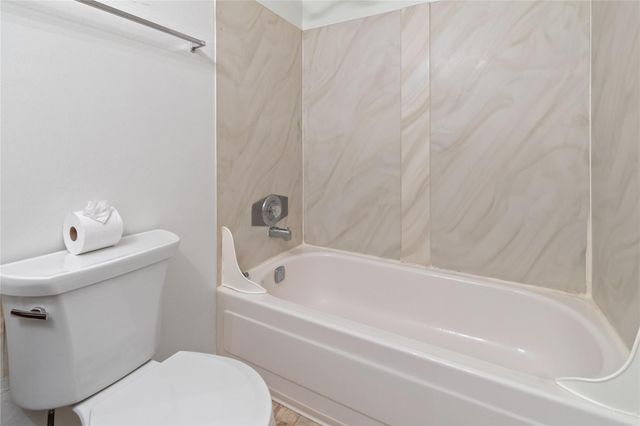 2202 Parkdale Drive, Houston, TX 77339