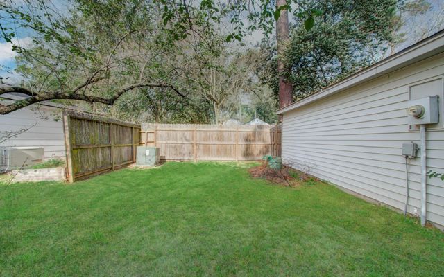 2202 Parkdale Drive, Houston, TX 77339