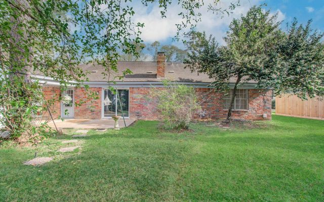 2202 Parkdale Drive, Houston, TX 77339