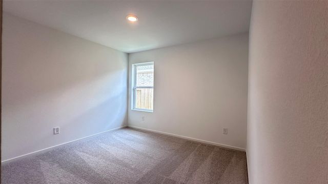 206 Amy Street, Angleton, TX 77515