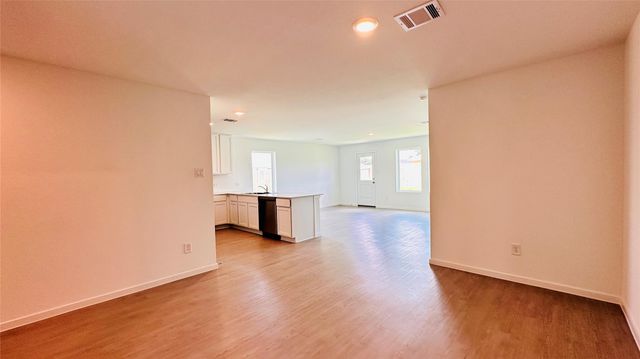 206 Amy Street, Angleton, TX 77515