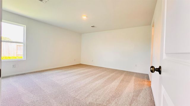 206 Amy Street, Angleton, TX 77515