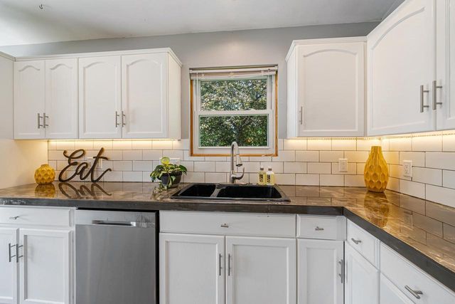 3393 HARBOR BAY ROAD, Oshkosh, WI 54901