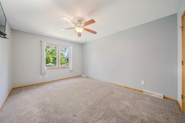 3393 HARBOR BAY ROAD, Oshkosh, WI 54901