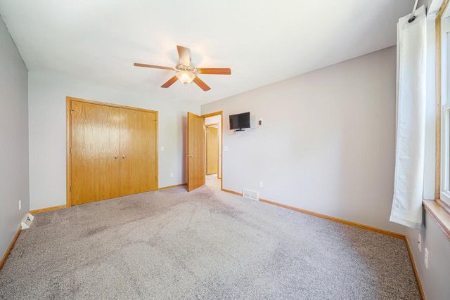 3393 HARBOR BAY ROAD, Oshkosh, WI 54901