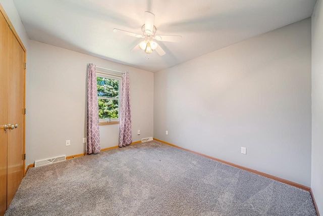 3393 HARBOR BAY ROAD, Oshkosh, WI 54901