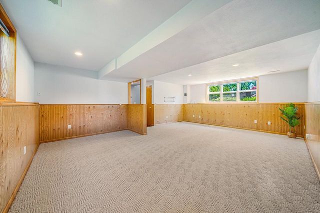 3393 HARBOR BAY ROAD, Oshkosh, WI 54901