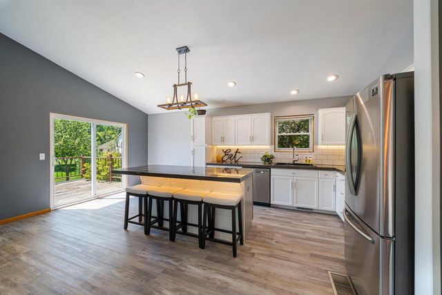 3393 HARBOR BAY ROAD, Oshkosh, WI 54901