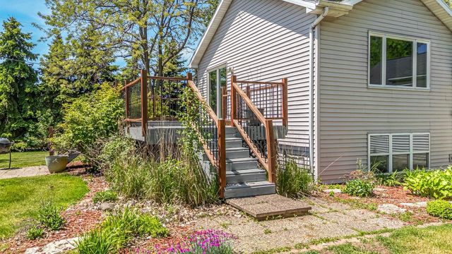 3393 HARBOR BAY ROAD, Oshkosh, WI 54901