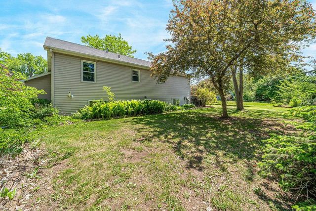 3393 HARBOR BAY ROAD, Oshkosh, WI 54901